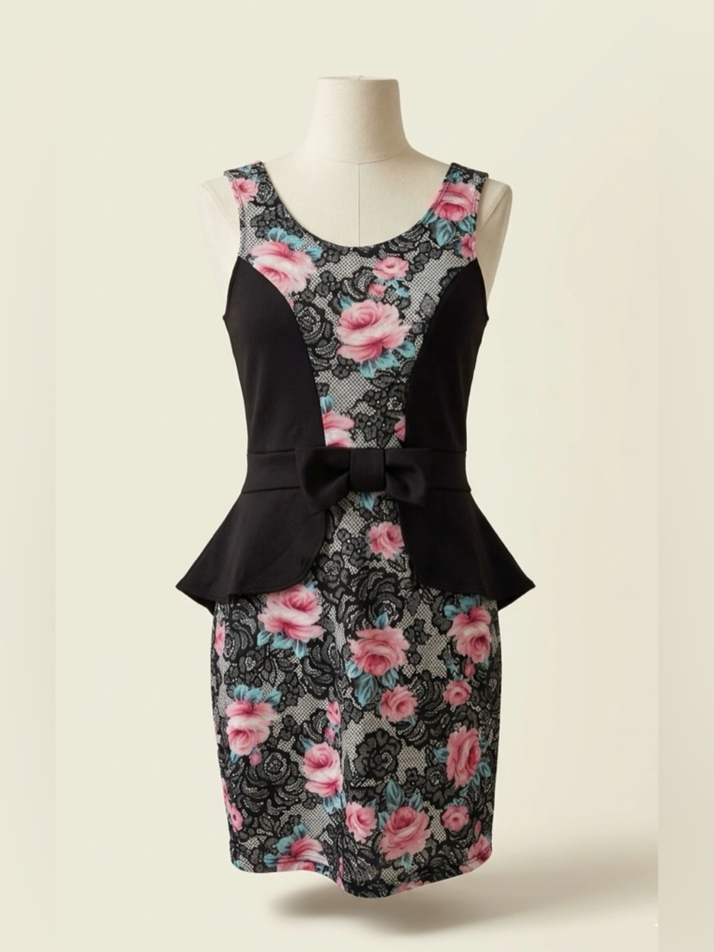 Peplum Floral - Vintage Rose & Lace Print Party Dress w Bow - Sz Med